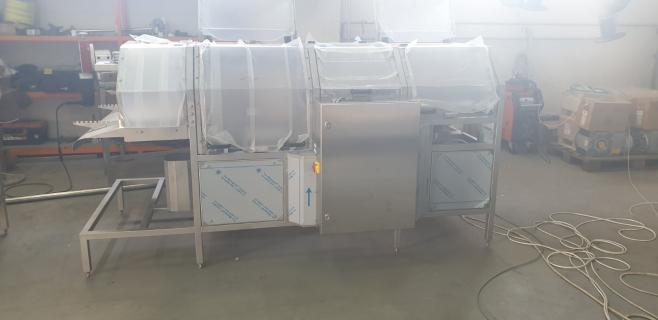 Packaging machine for cheese 